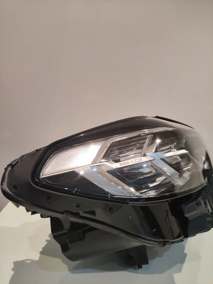 Farol LED AHL Direito BMW X3 M X4 F97/F98 G01/G02 - 63115A0E5F6 - Original - Imagem 2