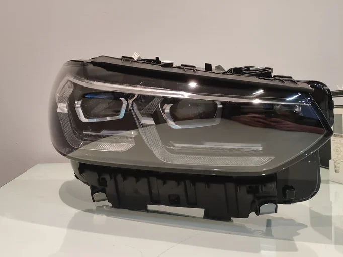 Farol LED AHL Direito BMW X3 M X4 F97/F98 G01/G02 - 63115A0E5F6 - Original