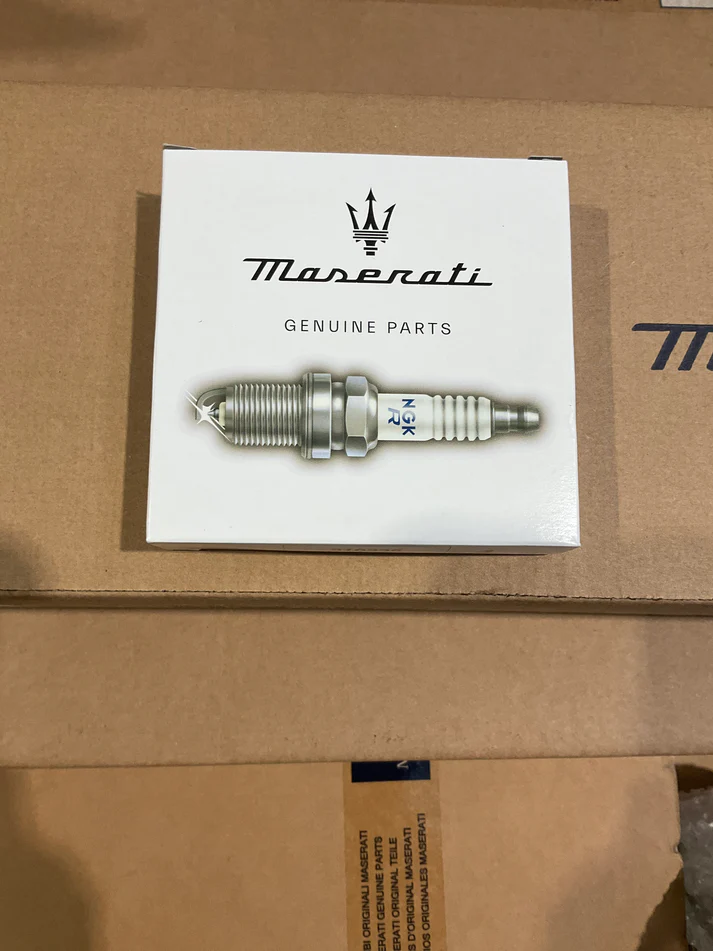 Kit 4 Velas de Ignição Maserati - 310235 - Original - Imagem 2
